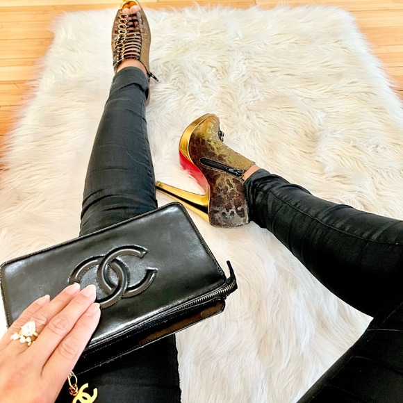 Christian Louboutin Manon 120 Euro 38 Leopard Gray Bluish Gold Toe Box & Buckles - Picture 2 of 16